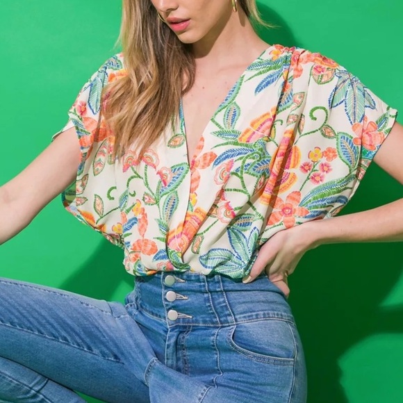 Flying Tomato Floral Printed Woven Bodysuit. - Picture 5 of 7